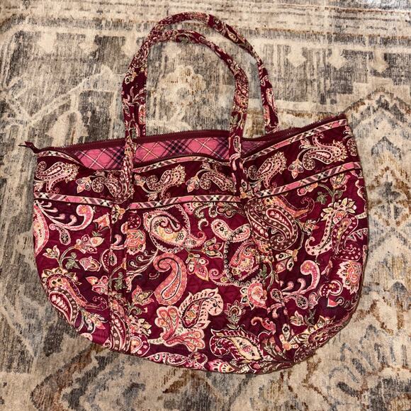 Vera Bradley Large Tote And Pencil Pouch Raspberry Paisley Pattern - Picture 1 of 11